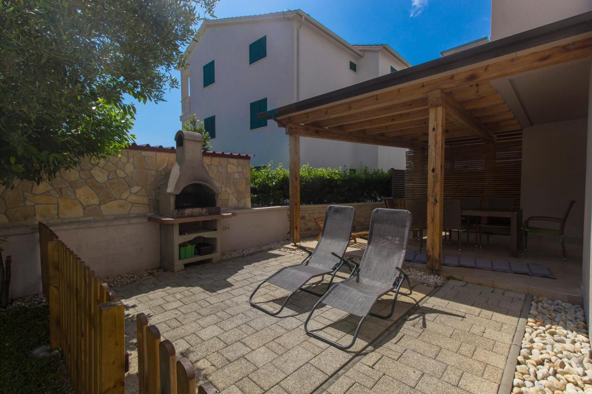Apartmani Gnjidic Srima Exterior photo