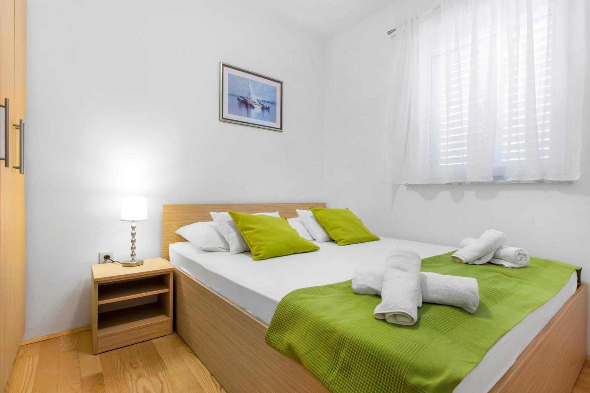 Apartmani Gnjidic Srima Exterior photo